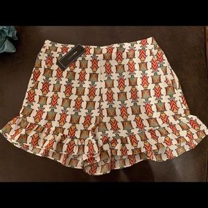 BCBG Turtle Fish Shorts (M)